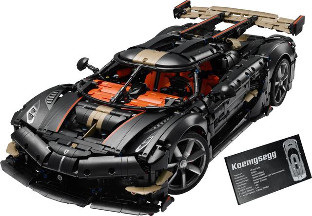 Lego® Koenigsegg Sadair's Spear Hypercar